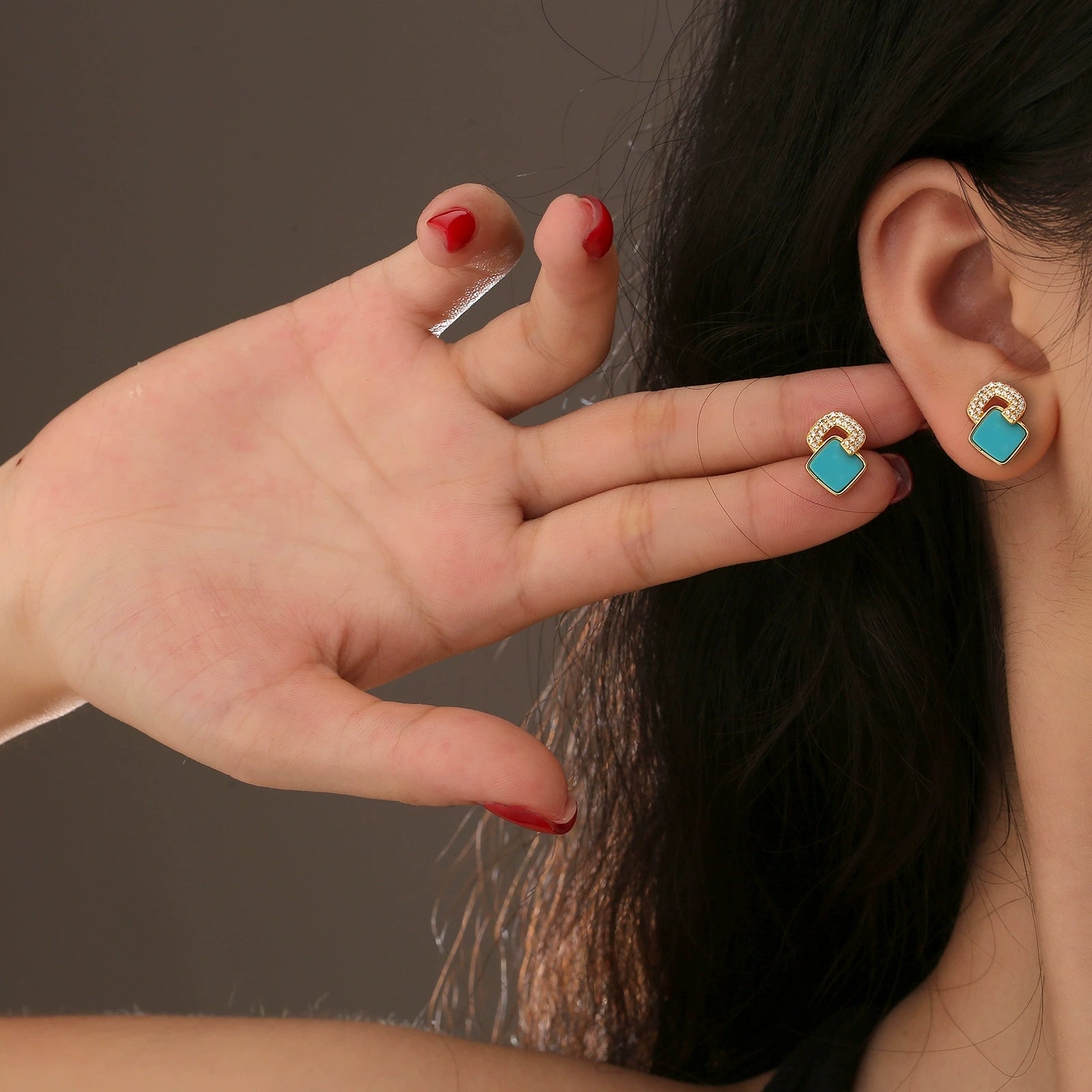 Luminous Square – Turquoise Stud Earrings - Veilgem