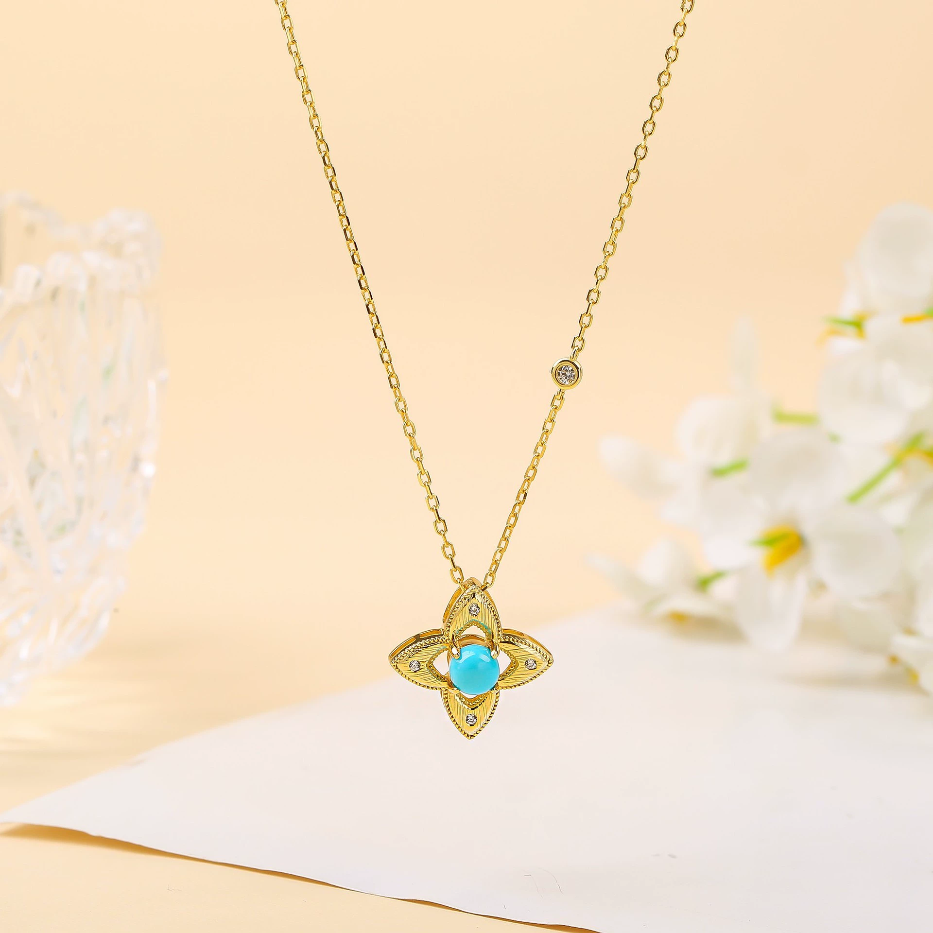 Parisian Rhythm Turquoise Brushed Pendant - Veilgem