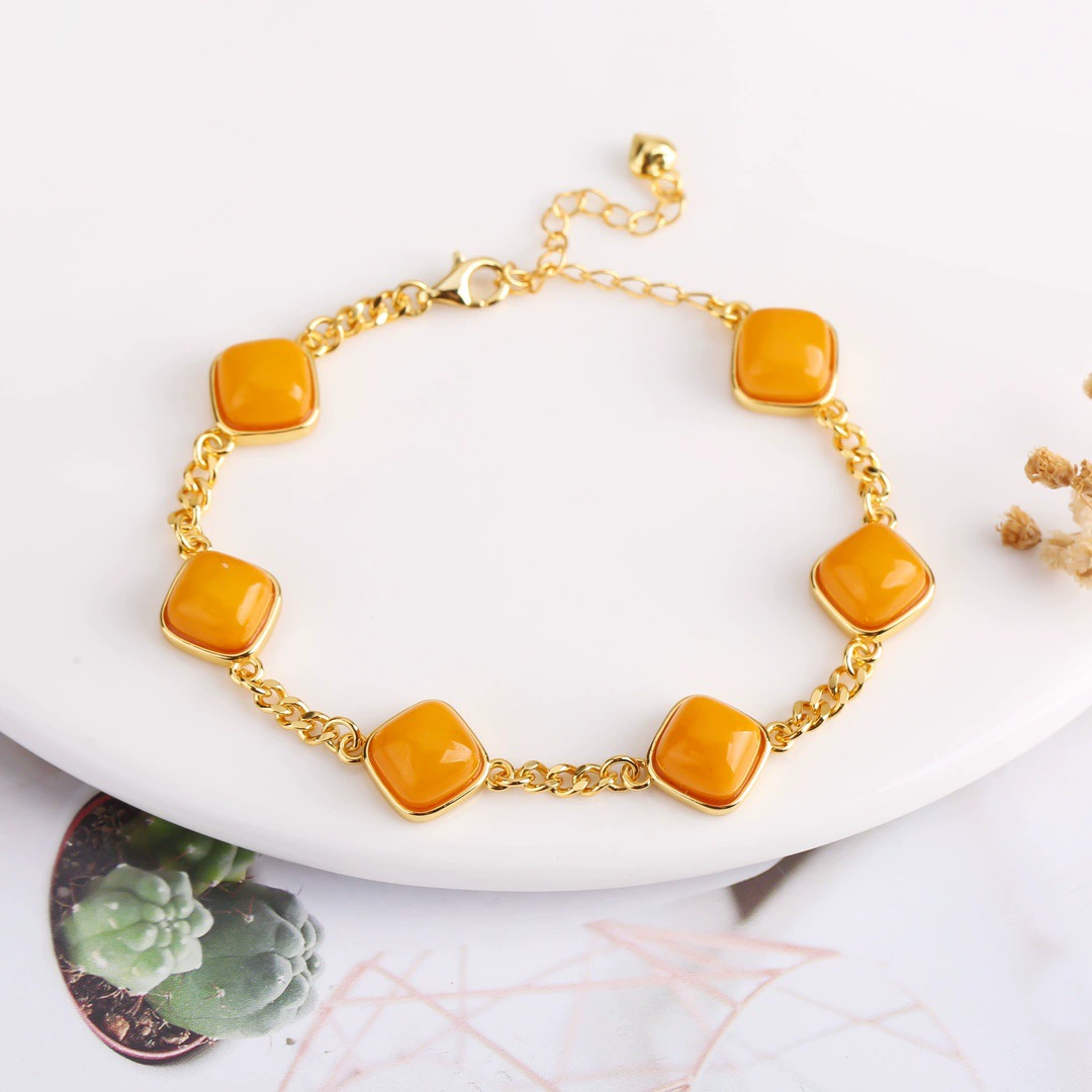 Amber Cast Light Cuban Chain Bracelet - Veilgem