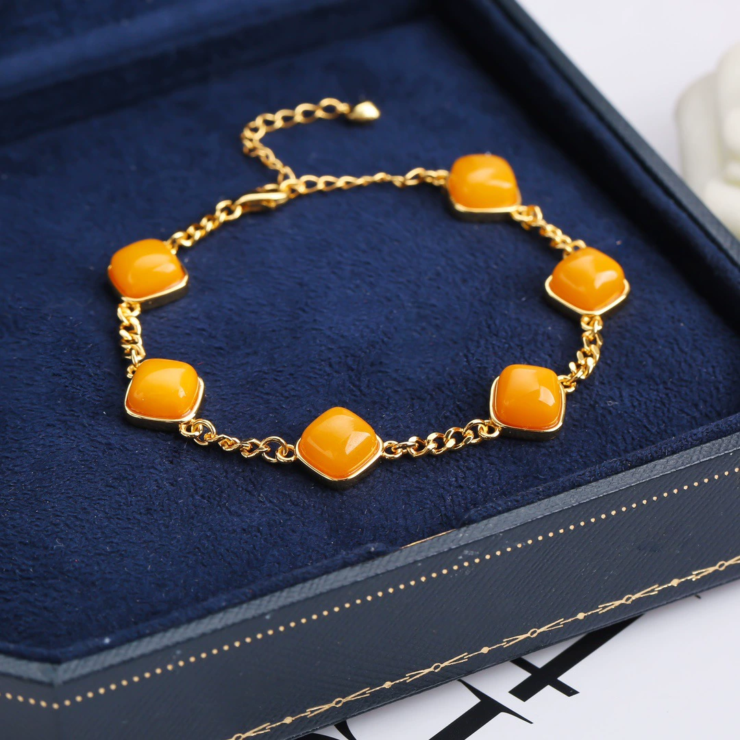 Amber Cast Light Cuban Chain Bracelet - Veilgem