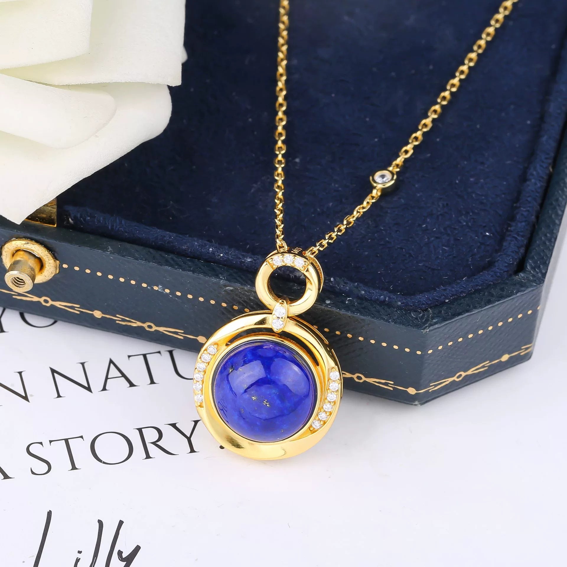 Celestial Embrace Lapis Lazuli Pendant Necklace - Veilgem