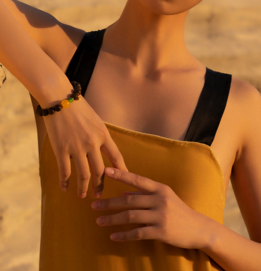 Lotus Serenity Agarwood Bracelet - Veilgem