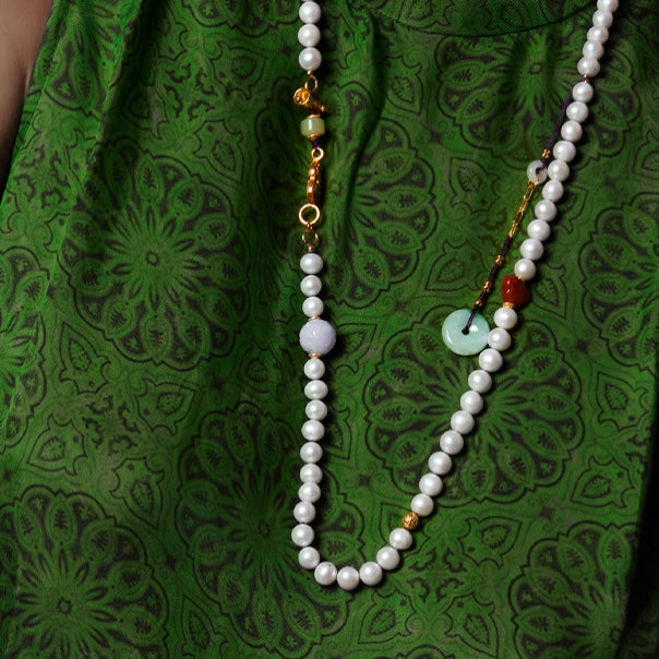 Opal Dawn - Pearl & Enamel Elegance Necklace - Veilgem