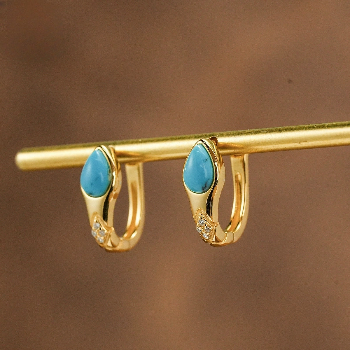 Serpent Turquoise Stud Earrings: S925 Silver Plated 18K Gold U-Shaped Jewelry - Veilgem