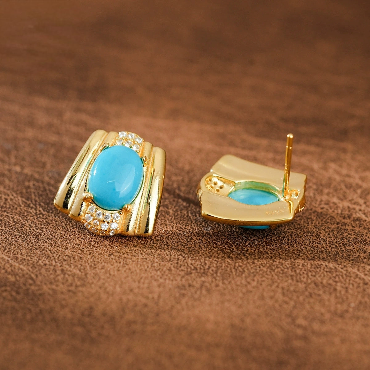 Eclat Oval – Minimal Turquoise Stud Earrings - Veilgem